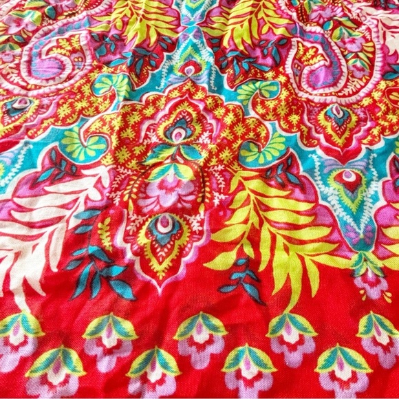 VERA BRADLEY Women’s Red Floral Print Fringed Multifunctional Scarf 26” X 74” - Picture 5 of 7